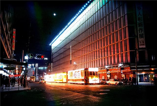 昭和45年10月、夜の花電車