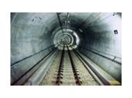 トンネル内の配電線路