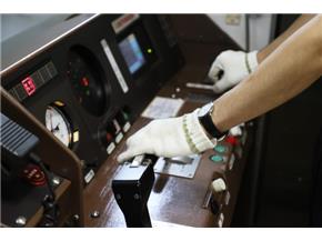 運転席の手元の様子